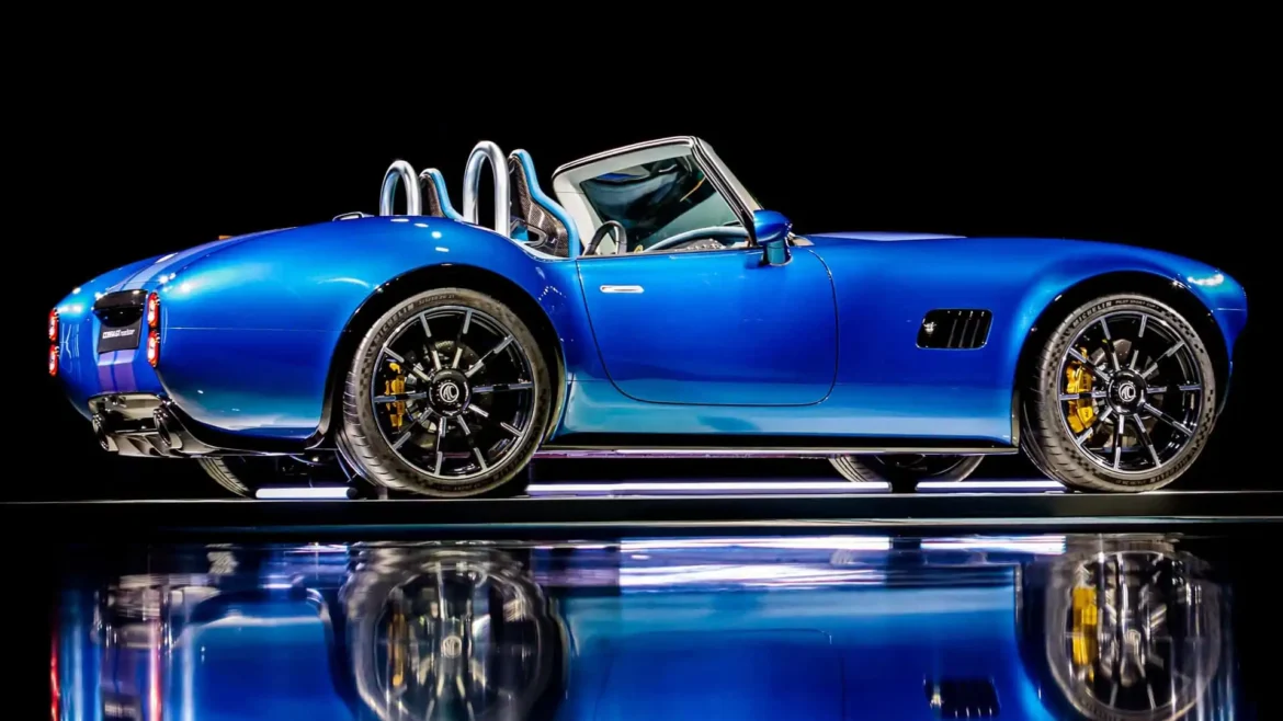 ac-cobra-gt-roadster-debut
